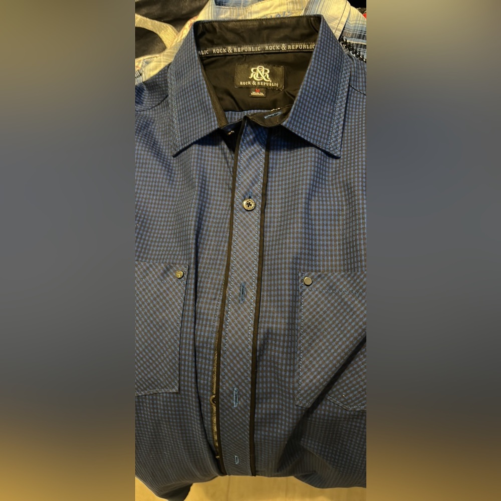 Rock and Republic long sleeve blue button down shirt